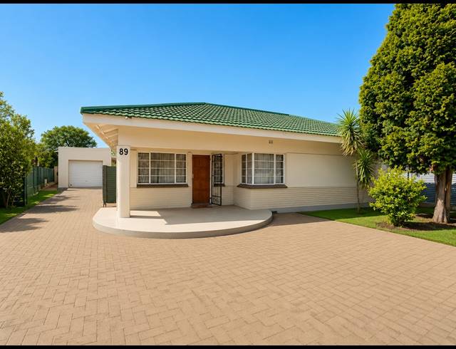 3 BEDROOM HOUSE TO LET IN THREE RIVERS